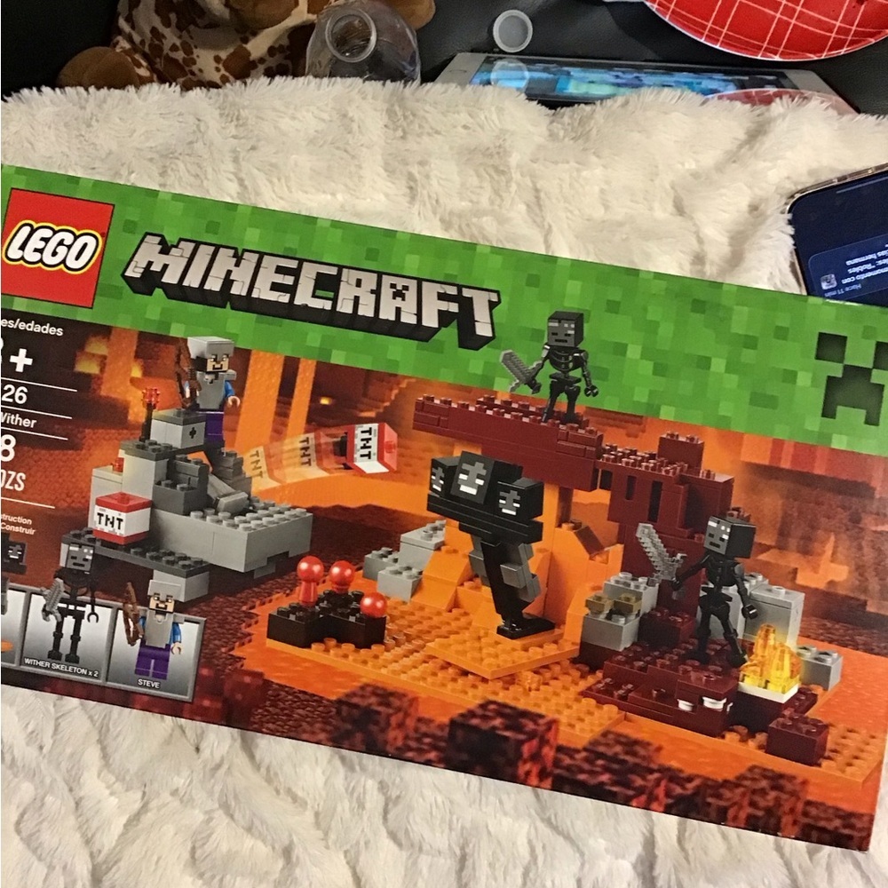 LEGO Minecraft The Wither Set - Black, Gray, Red - Picture 7 of 7